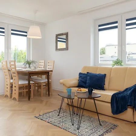 Apartment Elegant With Ac 550 M To Copernicus Science Centre By Renters *
