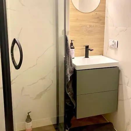 Close To Metro, 8 Minutes To Centrum And Near Airport Apartament *