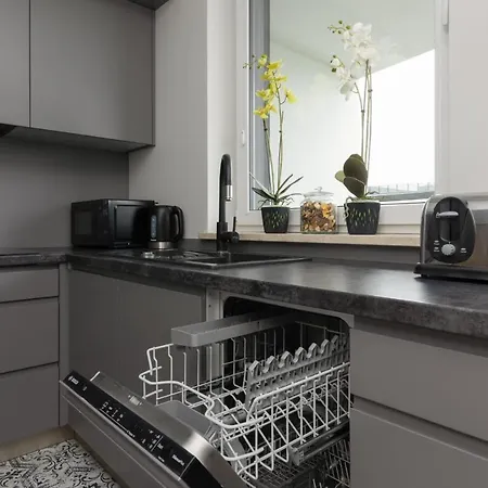 Trendy With Ac And Parking In By Renters Warsaw