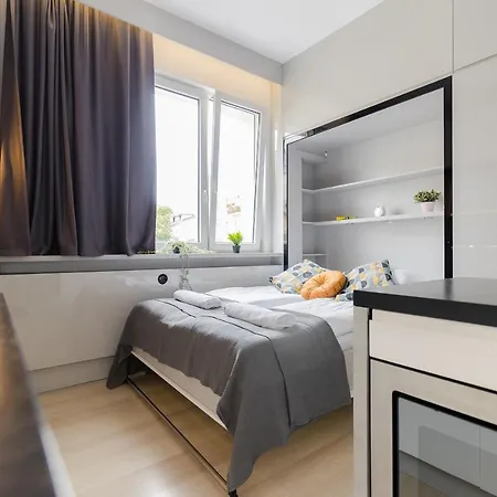 Shortstaypoland Kaliska Apartament *