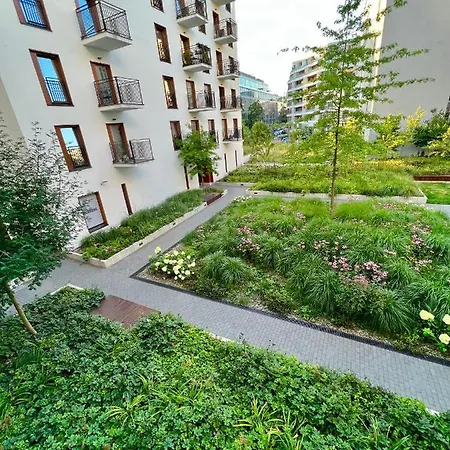 Browary Warszawskie Designer Apartment *