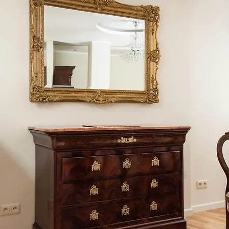 Nowy Swiat 60 Luxury Warsaw