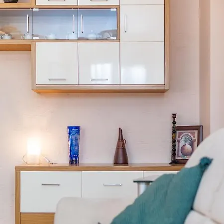 Bluszczanska 76 By Homeprime Apartment Warsaw