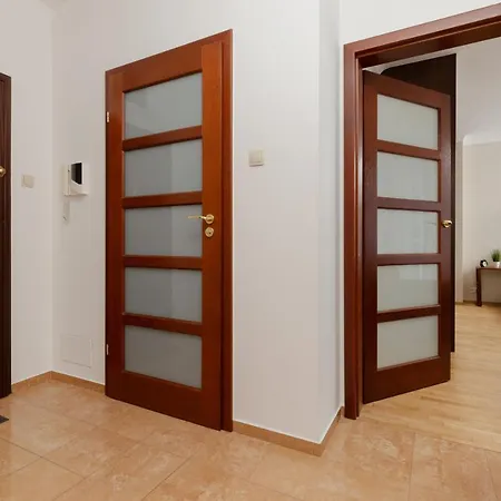 Zelazna Comfortable Center Of By Renters Apartment Warsaw
