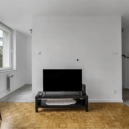 Zurominska Comfort Studio