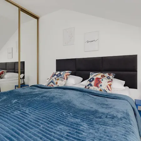 Family With 3 Bedrooms & Ac Near Metro Stoklosy By Renters Warsaw