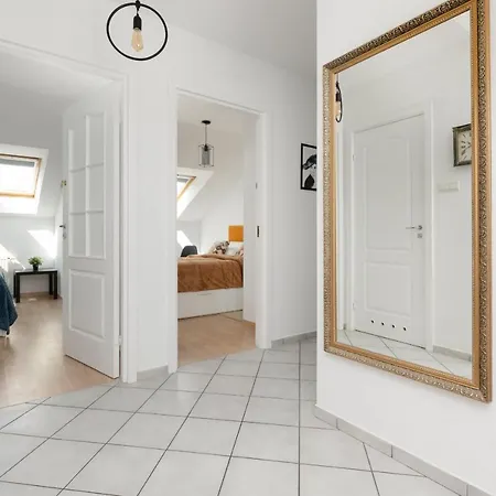 Family With 3 Bedrooms & Ac Near Metro Stoklosy By Renters Warsaw
