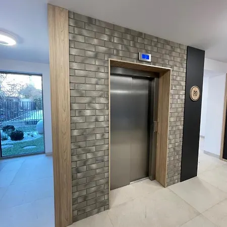 Smart Kamienica Grochow With Free Parking Apartament