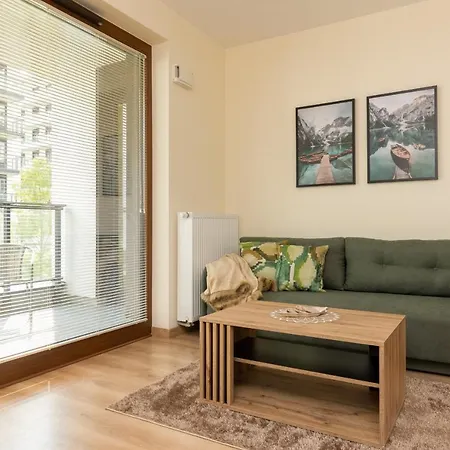 Cosy Bialej Floty With Parking By Renters Apartment