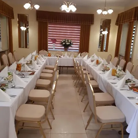 Turystyczne Uslugi Hotelarskie Warszawa