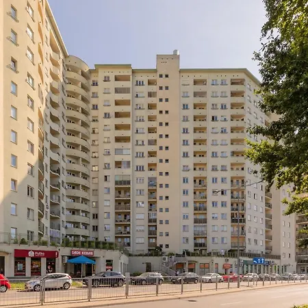 Metro Wilanowska With Parking By Renters Apartament