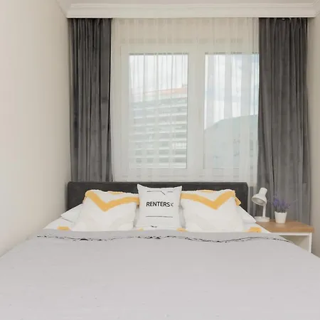 With View Of The Centre Zlota By Renters