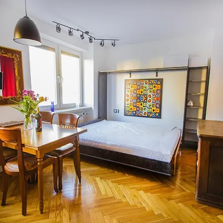 Charming Next To Lazienki Park And Center Warsaw