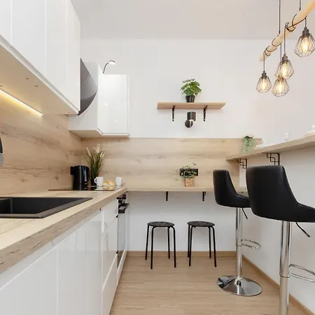 Roomy Oczapowskiego In Bielany By Renters Warszawa