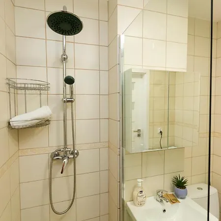 Chmielna Apartment: With Smart Tv And Wi-fi Apartment
