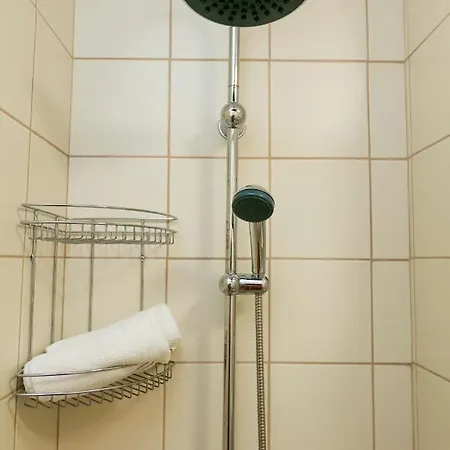 Chmielna Apartment: With Smart Tv And Wi-fi Warsaw