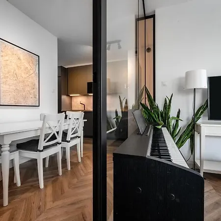 Charming Close To The Center Apartament *