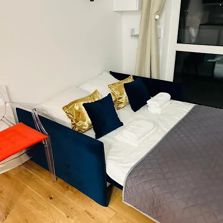 Daire Citizen Arts Gym Sauna Balcony