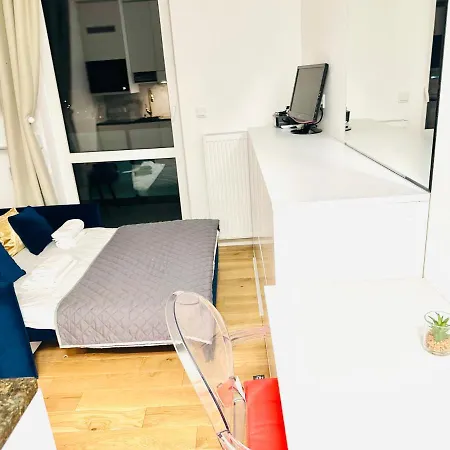 Apartment Citizen Arts Gym Sauna Balcony *