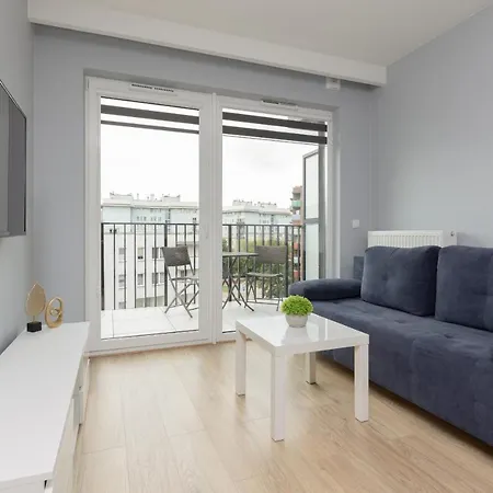 Modern Praga With Parking Near The Zoo By Renters