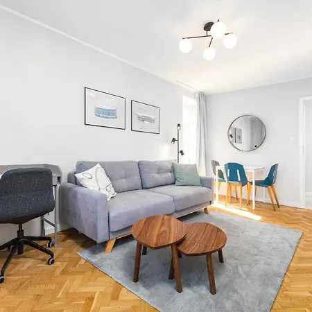 Apartament Pl. Dąbrowskiego 12 By Homeprime