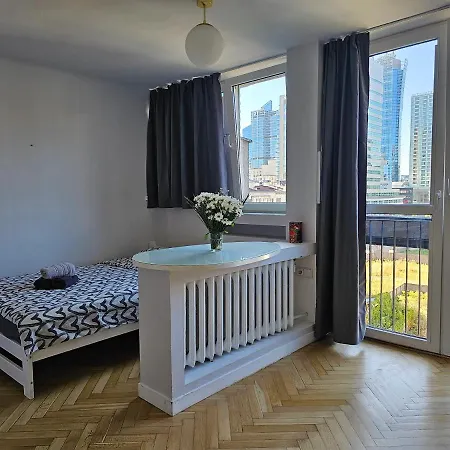 Apartment Studio Zelazna Warsaw