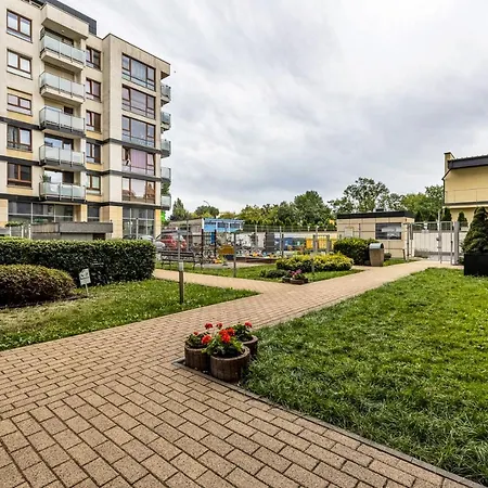 Spacious 2 Bedroom Ac Dalanowska 46 * Warszawa