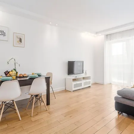 Browary Apartment