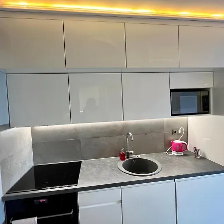 Apartment -- View City Center Pink -- *
