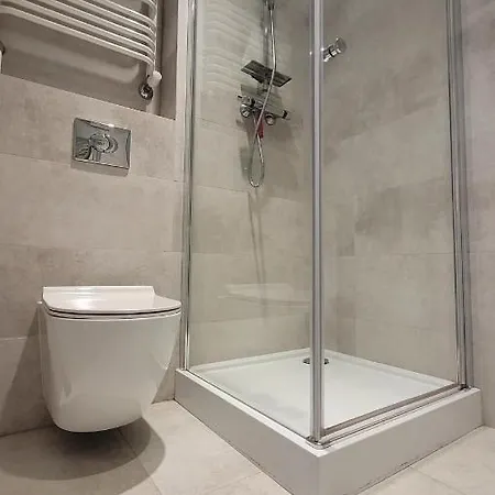 Art Dreams Chmielna 5 * Warszawa