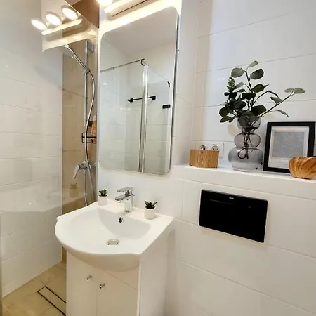 Apartment Mia National Stadium, Miedzynarodowa Warsaw