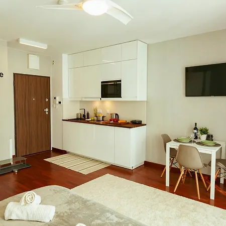 Apartment Pawia 51 - Piekny Wiok Na Centrum Warszawy - Duzy Balkon - Smart Tv 55 Cali Wifi - Good