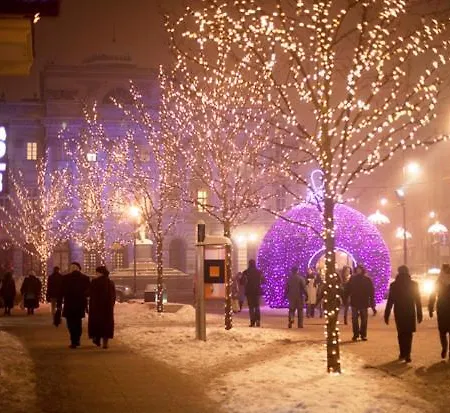 Art Dreams Chmielna 5 * Warszawa