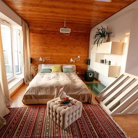 Dwupoziomowy, Rodzinny Apartament. Ochrona, Garaz. Апартаменты Варшава