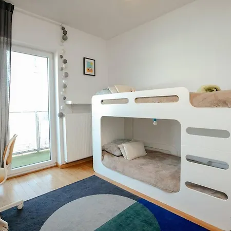 Apartament Dwupoziomowy, Rodzinny Apartament. Ochrona, Garaz.