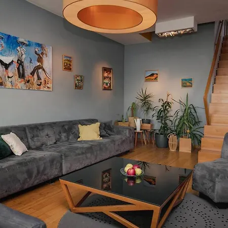 Apartament Dwupoziomowy, Rodzinny Apartament. Ochrona, Garaz. Warszawa