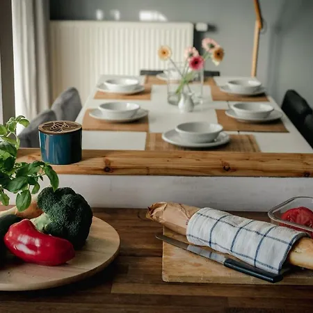 Dwupoziomowy, Rodzinny Apartament. Ochrona, Garaz. Апартаменты *