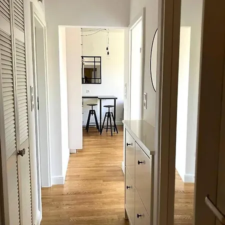 Apartment Cute In The City Center , 2-beds , Wi-fi - By Hik