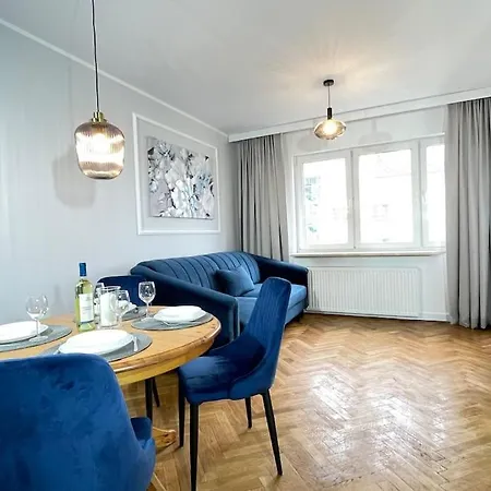 Superior Jerozolimskie. 2 On The 7th Floor Apartment Warsaw