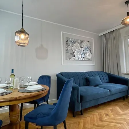 Superior Jerozolimskie. 2 On The 7th Floor Apartment Warsaw