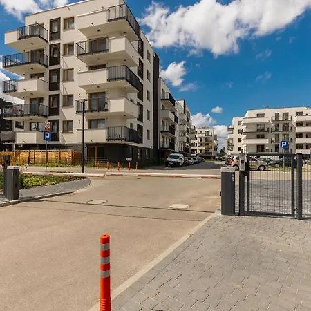 Cozy Lopuszanska By Renters Apartment Warsaw