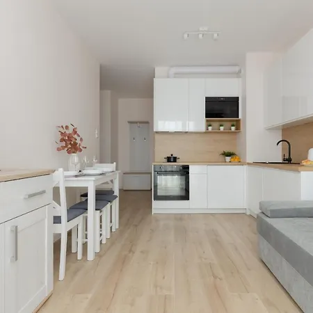 Apartment Cozy Lopuszanska By Renters Warsaw