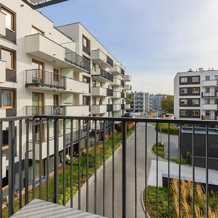 Apartment Cozy Lopuszanska By Renters Warsaw