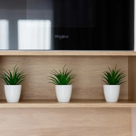 Cozy Lopuszanska By Renters Apartment
