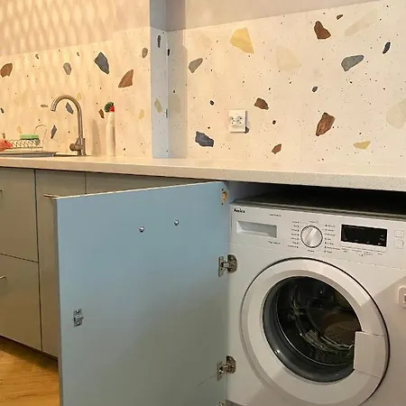 Close To Metro, 8 Minutes To Centrum And Near Airport Warschau