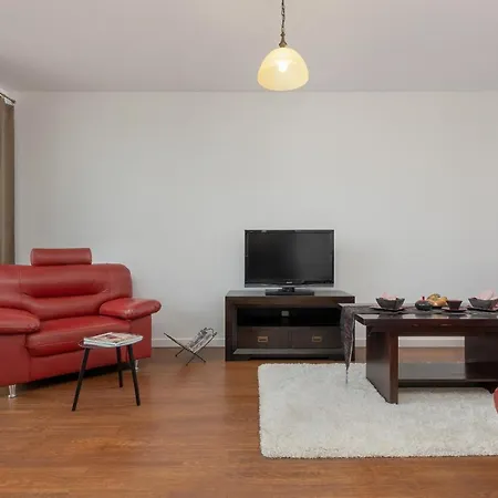 Apartment Cozy Near Airport By Renters