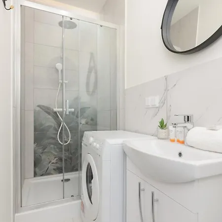 Apartment Metro Wilanowska Mokotow By Renters Warsaw