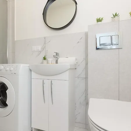 Apartment Metro Wilanowska Mokotow By Renters *