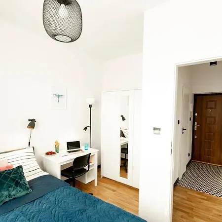 Apartment Nowy, Elegancki W Okolicy Pge Narodowy *