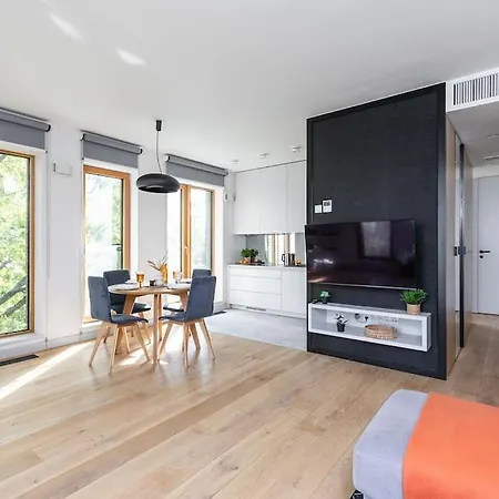 Superapart Okrzei 2, Urban Oasis With Views * Warsaw
